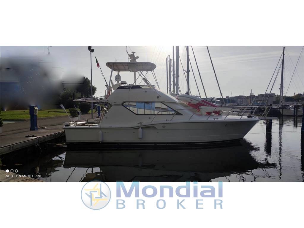 Hatteras 39