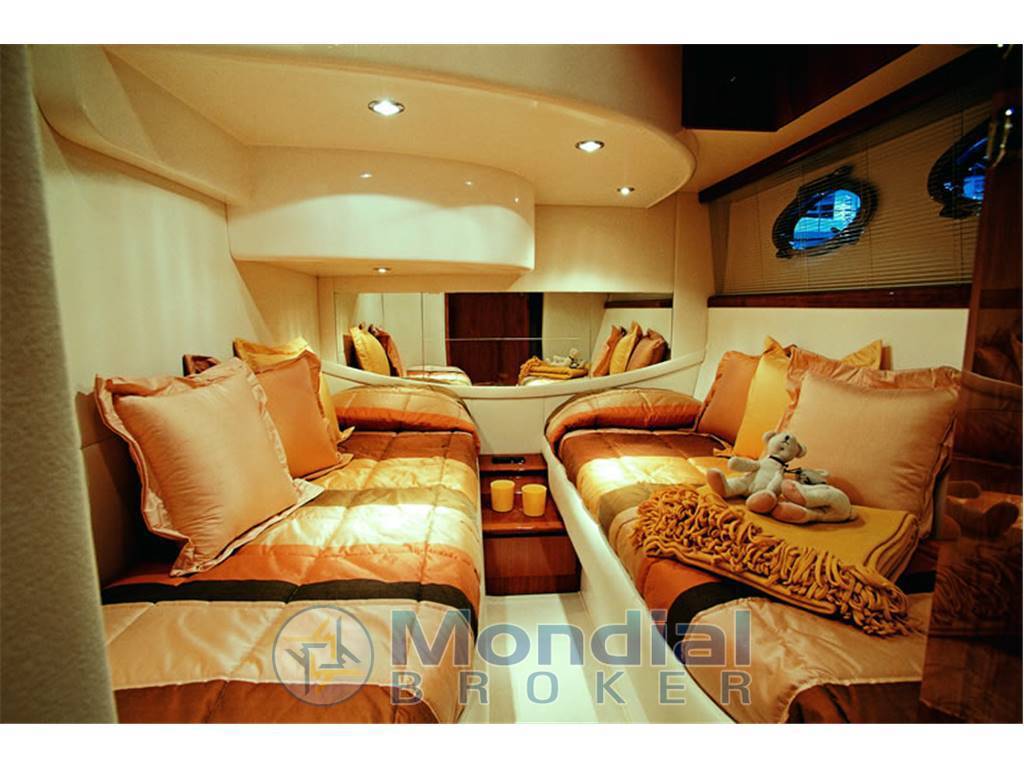 Pershing 46