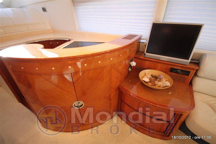 Azimut 52 fly