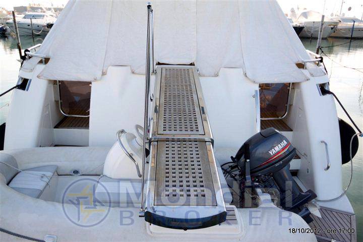 Azimut 52 fly