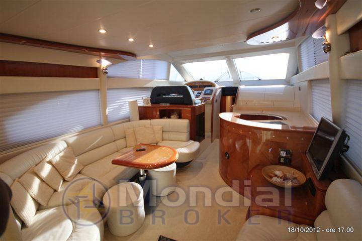 Azimut 52 fly