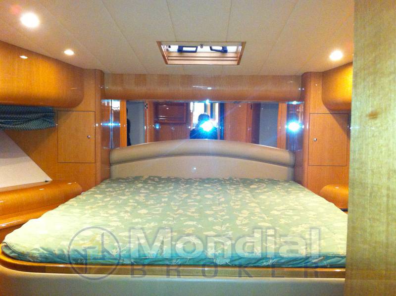 Uniesse 55 fly