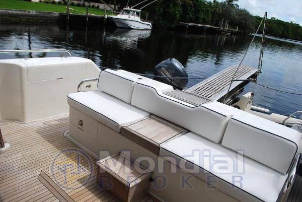 Uniesse 55 fly