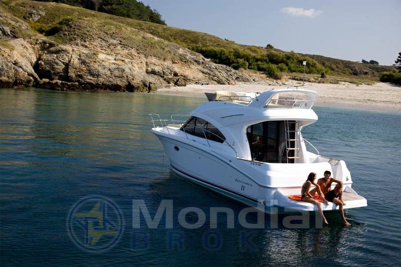 Beneteau Antares 36 (11)