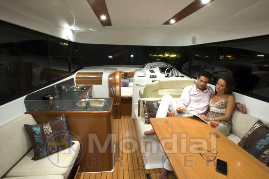 Beneteau Antares 36 (11)