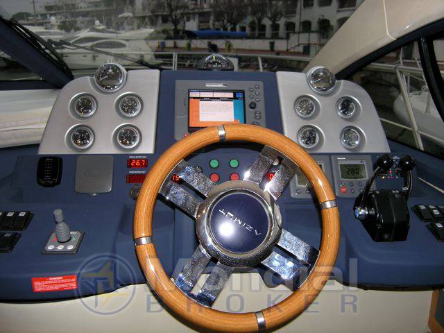 Azimut 43 fly