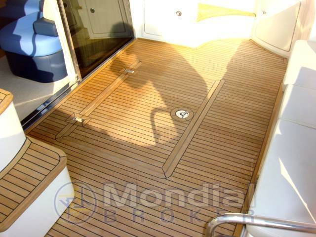 Azimut 43 fly