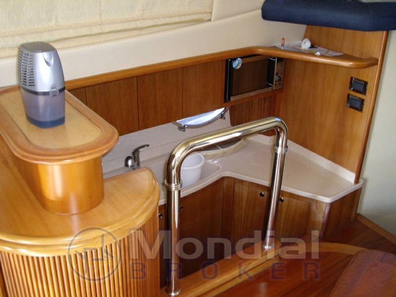 Azimut 46 fly evo