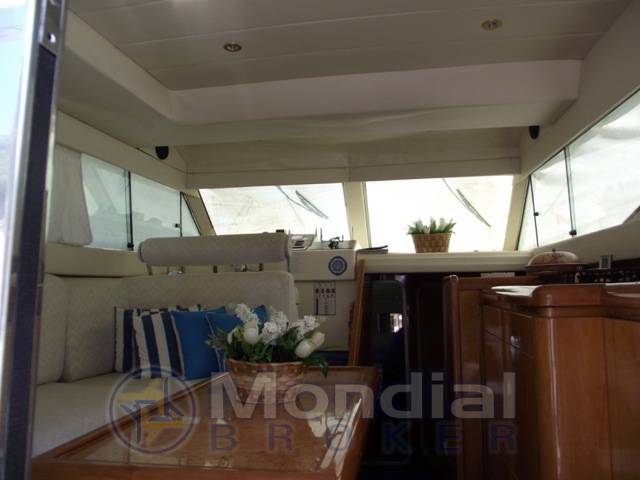 Azimut 37 fly