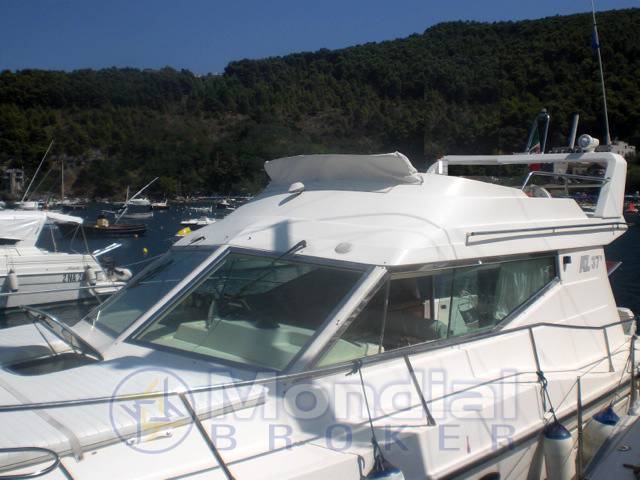 Azimut 37 fly