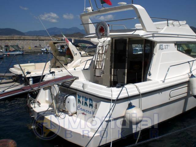 Azimut 37 fly