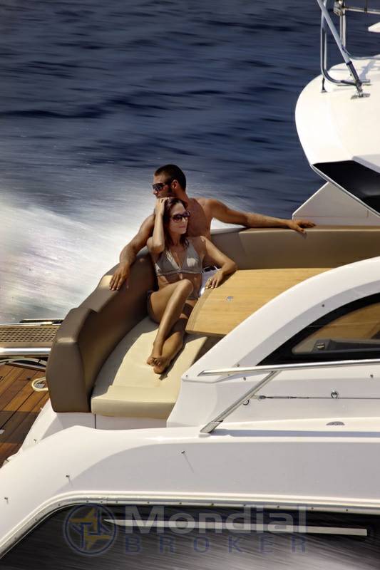 Sessa marine C 38 h top