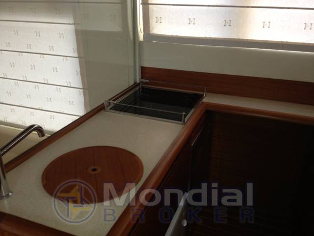 Cantieri estensi Maine 530 fly