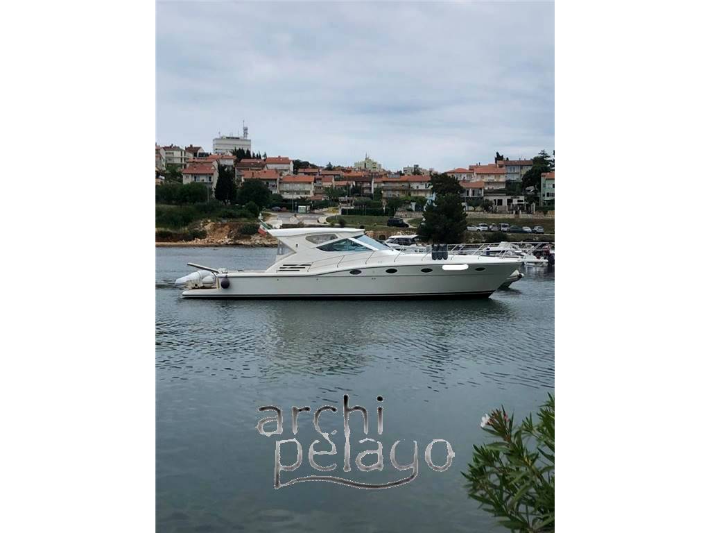 Uniesse marine 48' t-top