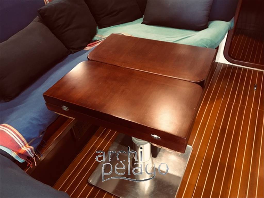 Uniesse marine 48' t-top
