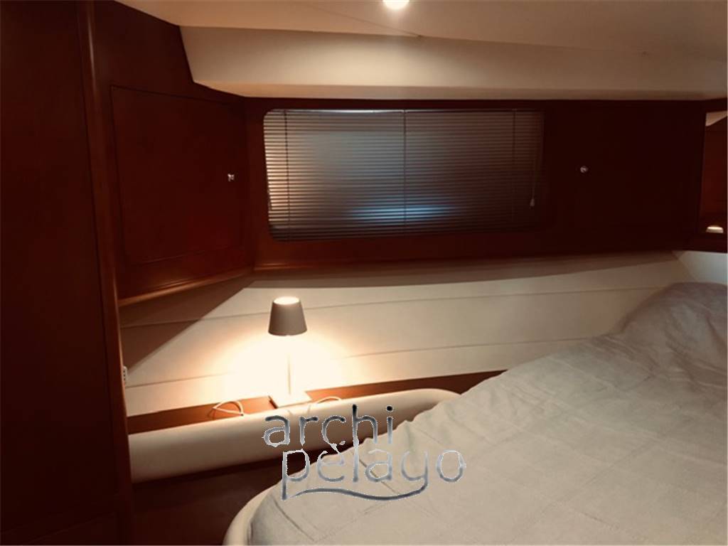 Uniesse marine 48' t-top
