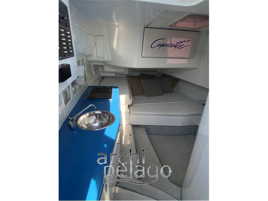 Cigarette racing team llc Huntress 42'