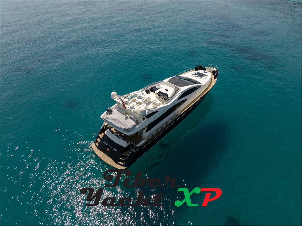 Riva 75 venere - barca in esclusiva