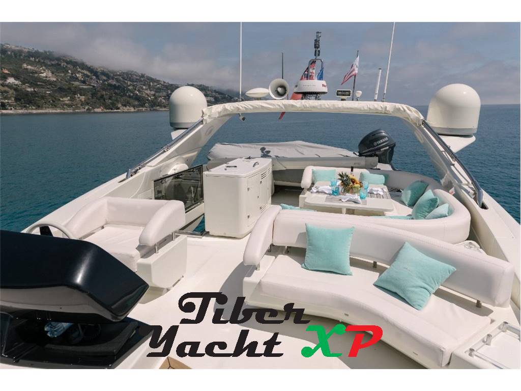 Riva 75 venere - barca in esclusiva