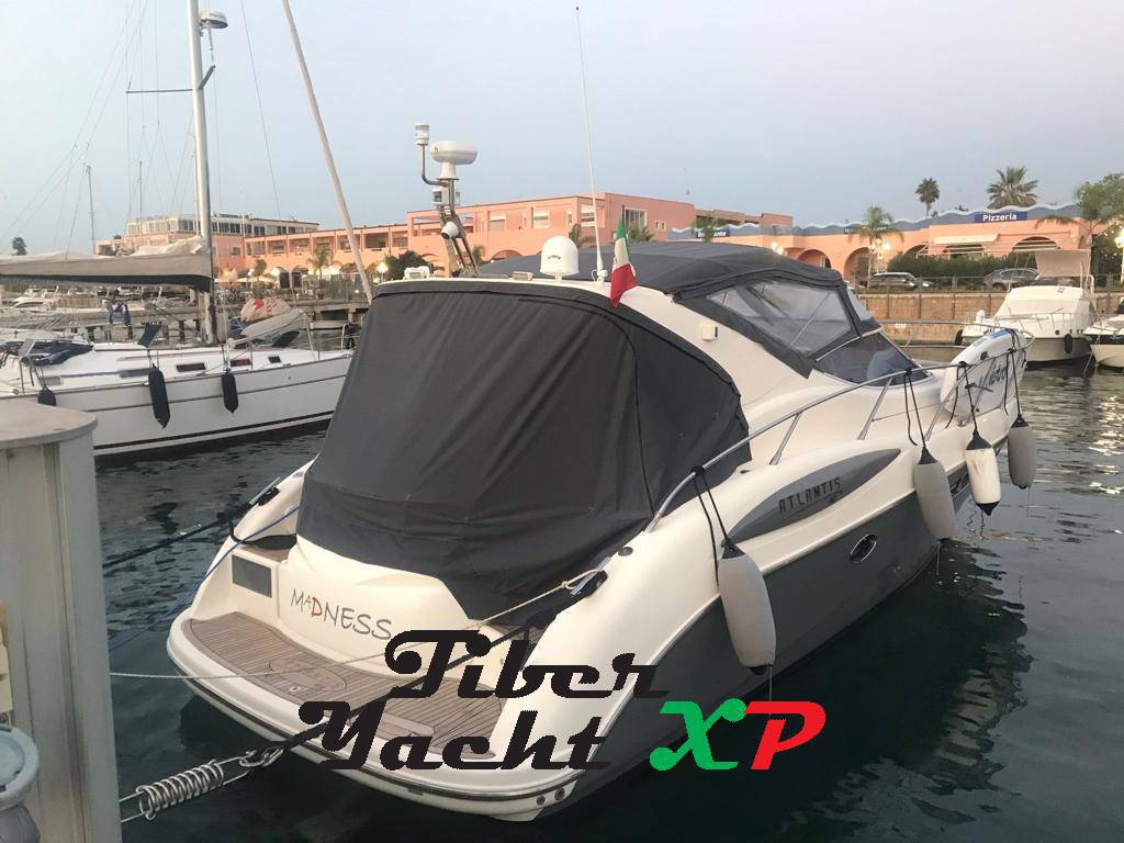 Atlantis - gobbi - azimut 42 xl - barca in esclusiva - interni rov