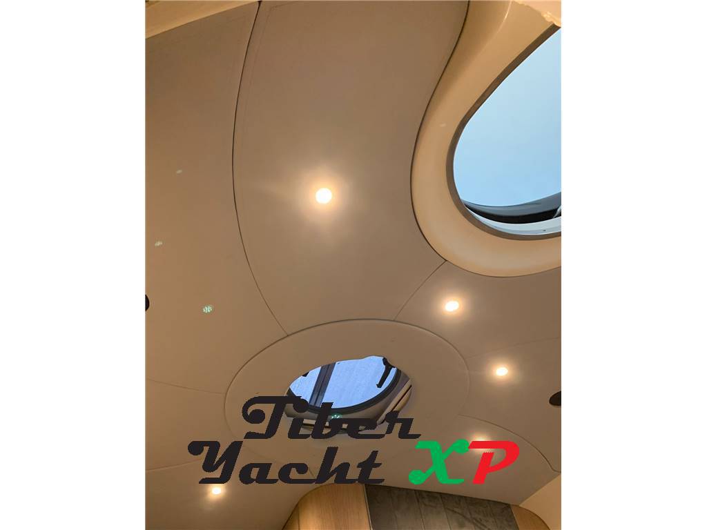 Atlantis - gobbi - azimut 42 xl - barca in esclusiva - interni rov