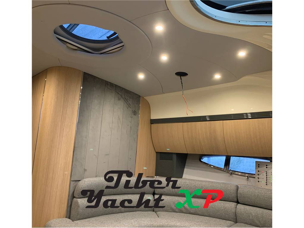 Atlantis - gobbi - azimut 42 xl - barca in esclusiva - interni rov