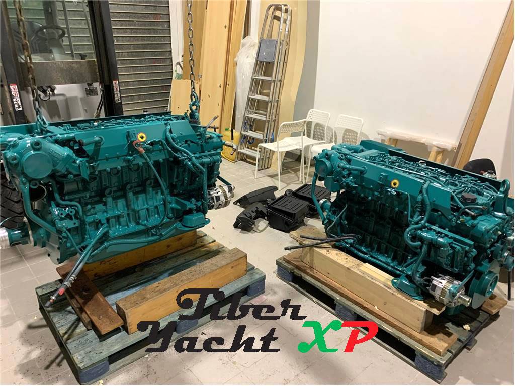 Atlantis - gobbi - azimut 42 xl - barca in esclusiva - interni rov