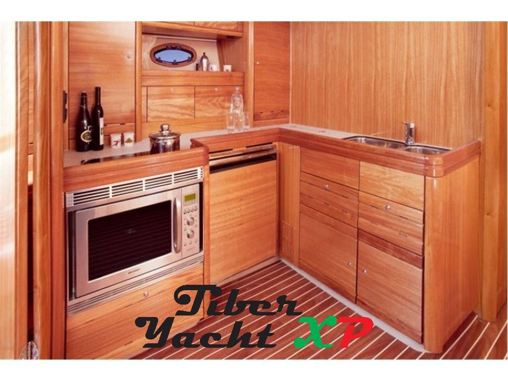 Bavaria yachts 42 sport hard top - barca in esclusiva