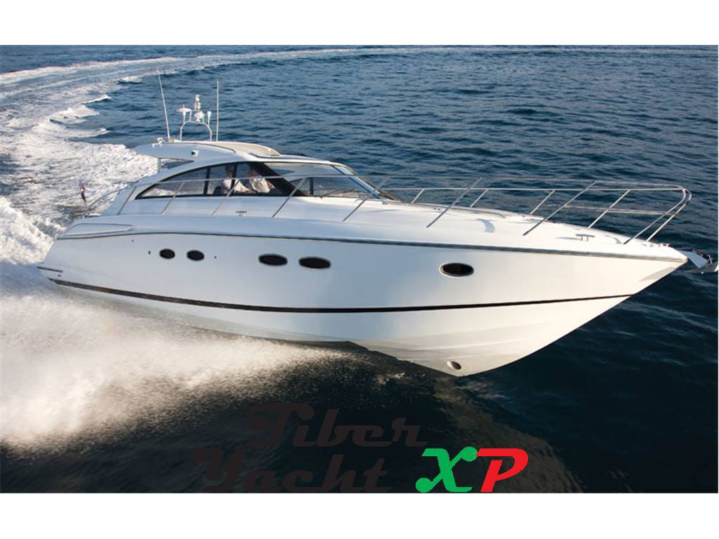 Princess V45 - barca in cantiere da noi
