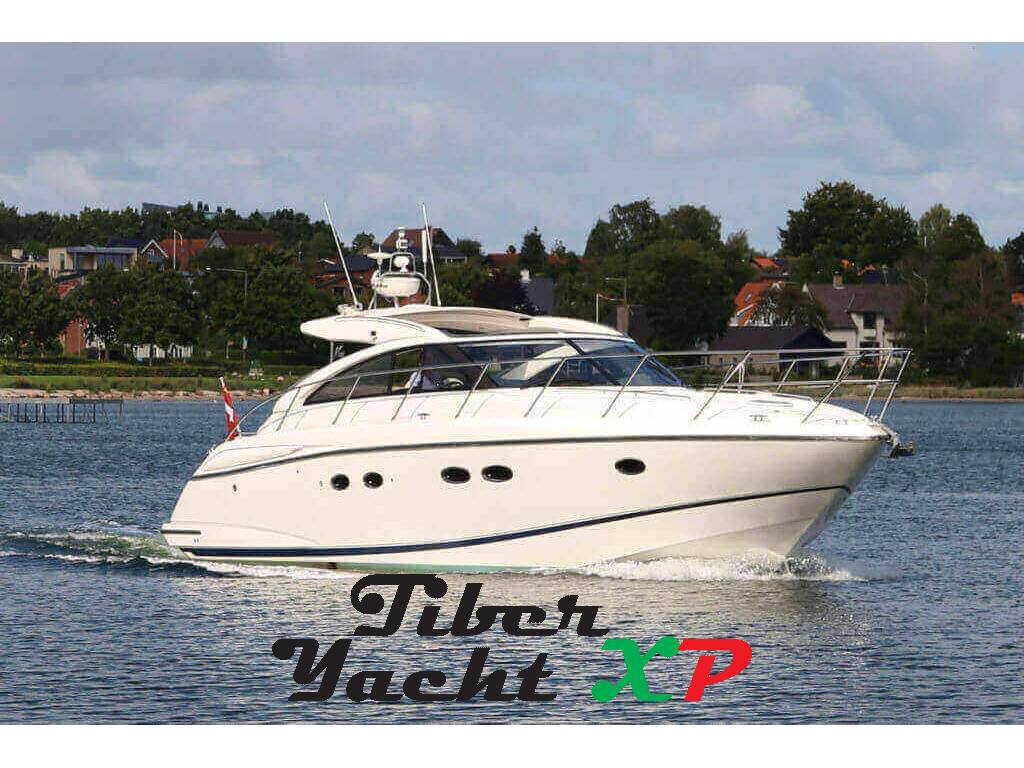 Princess V45 - barca in cantiere da noi