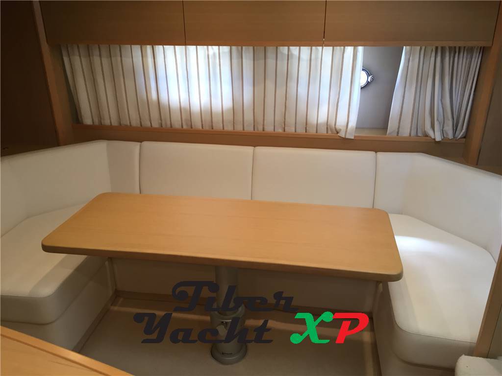 Princess V45 - barca in cantiere da noi
