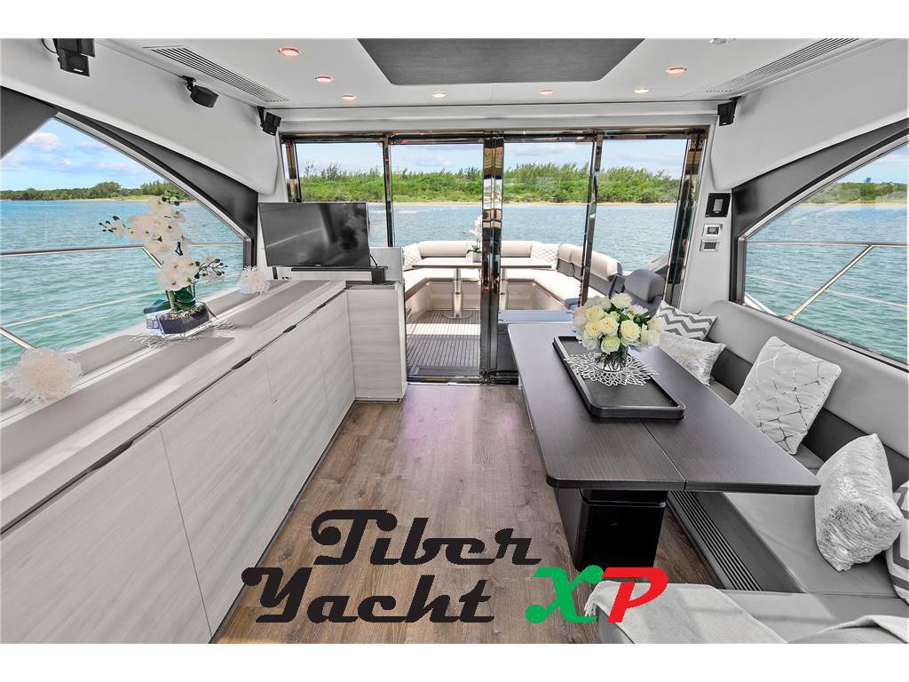 Azimut 55s hard top
