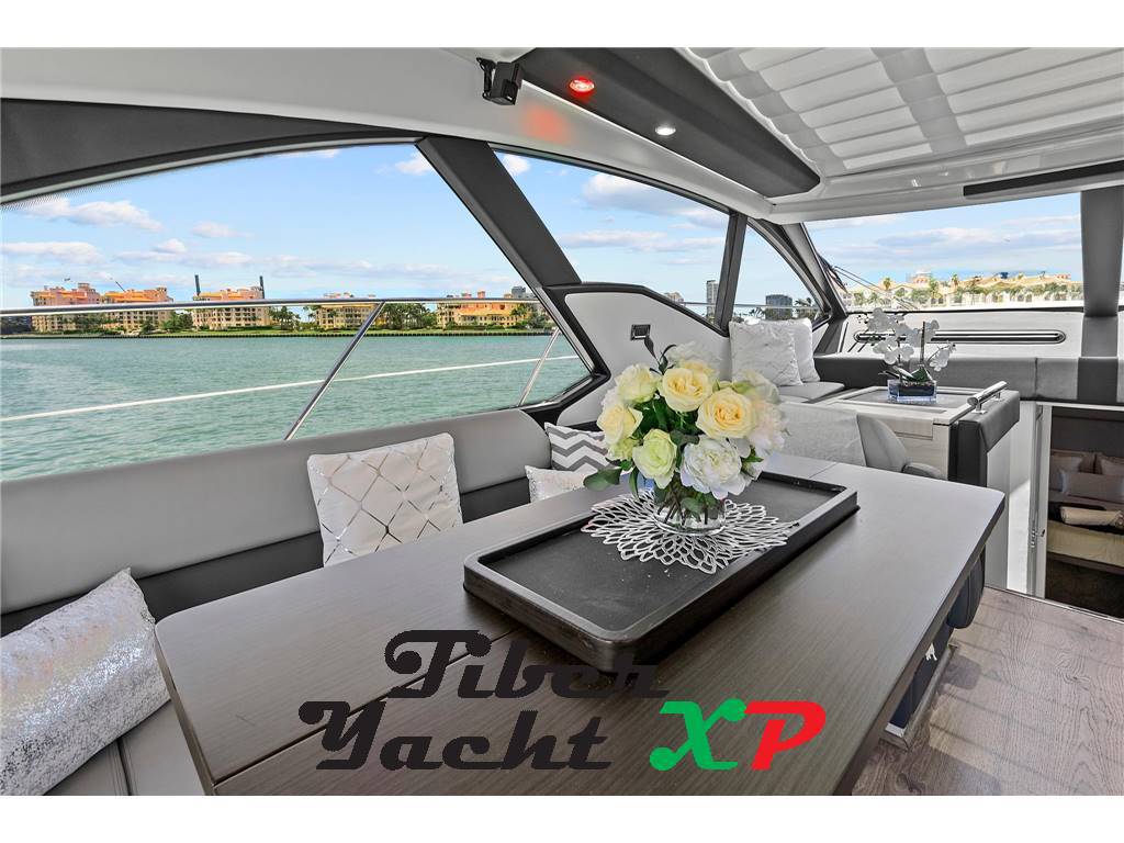 Azimut 55s hard top