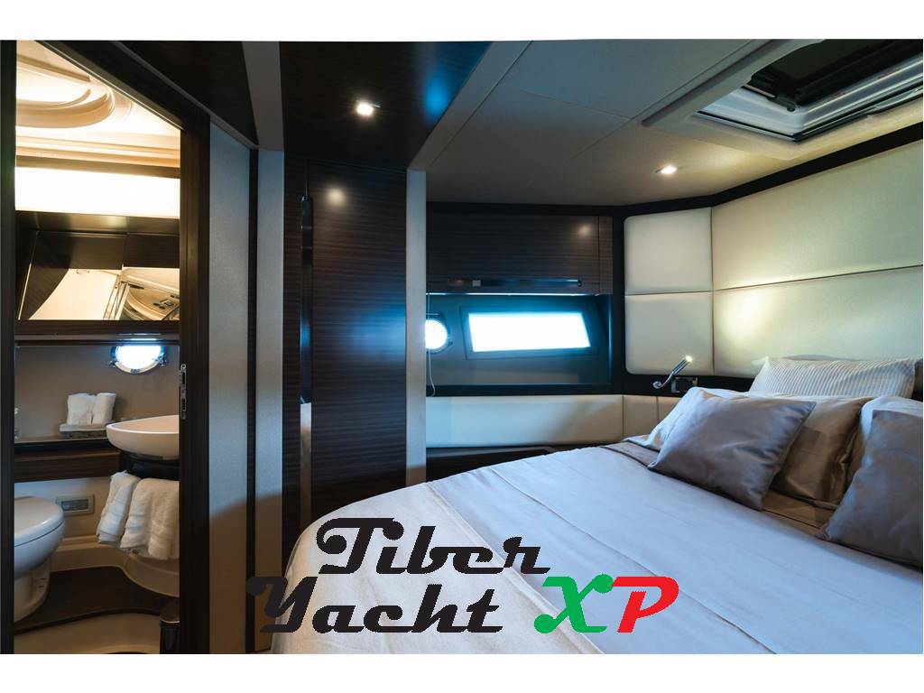 Azimut 55s hard top