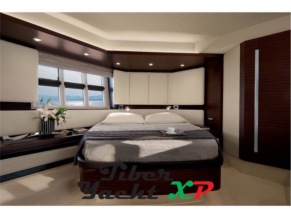 Azimut 55s hard top