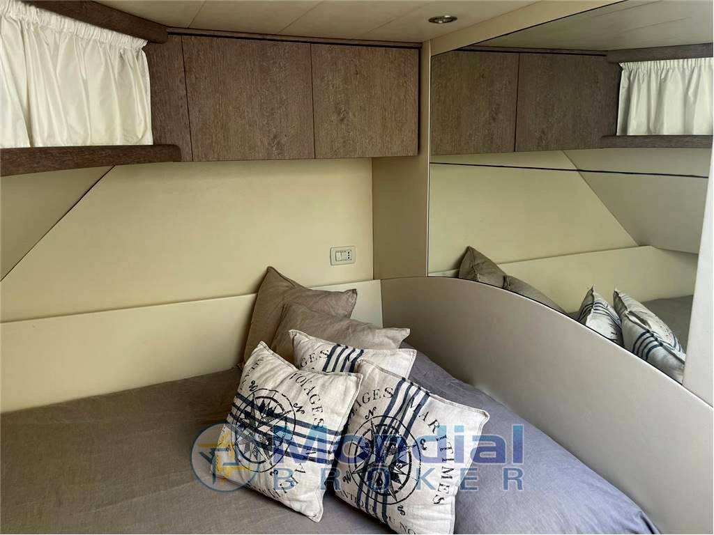 Pershing 46