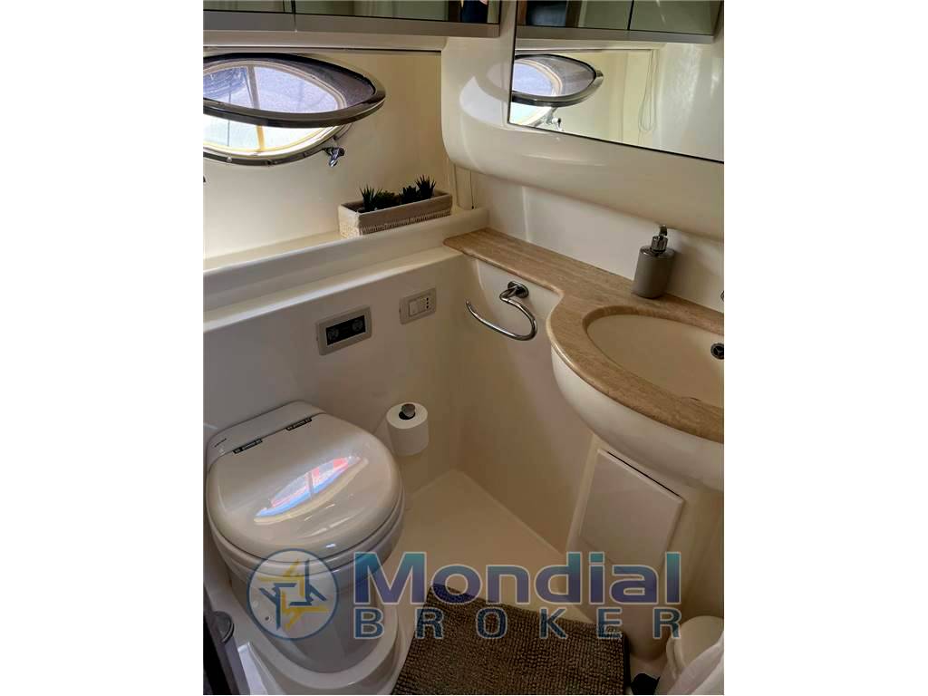 Pershing 46