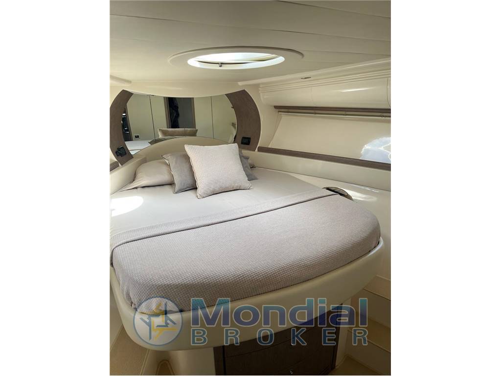 Pershing 46