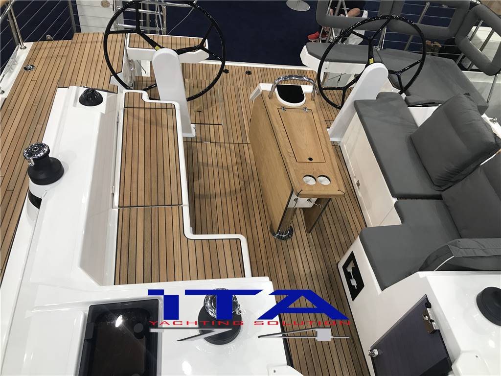 Bavaria C42