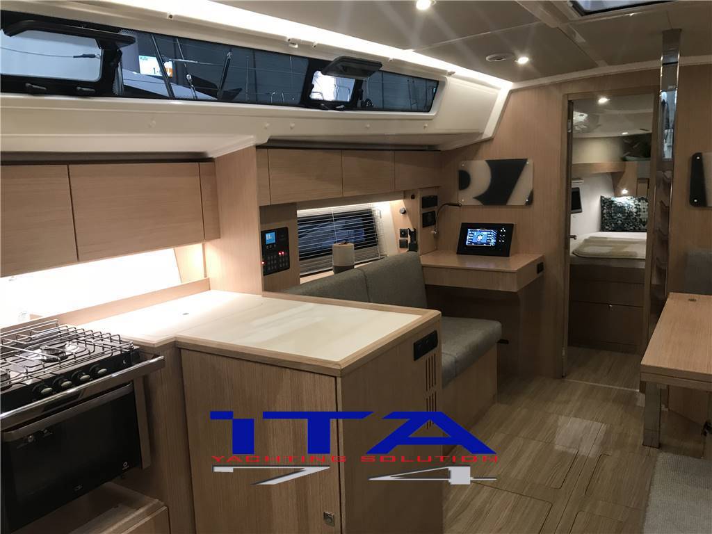 Bavaria C42