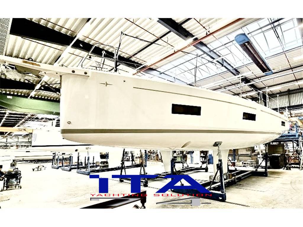 Bavaria C42