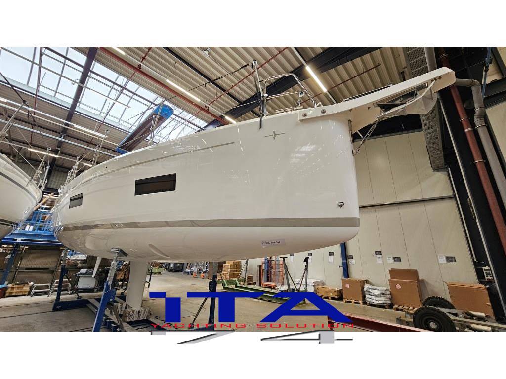 Bavaria C42