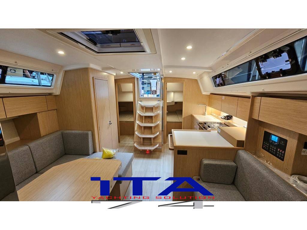 Bavaria C42