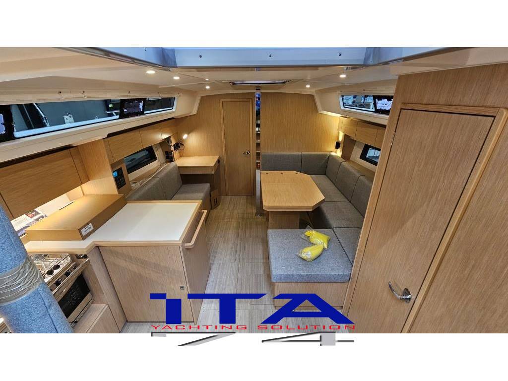 Bavaria C42