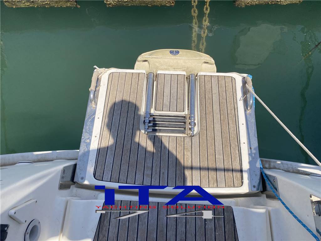 Bavaria 31 cruiser