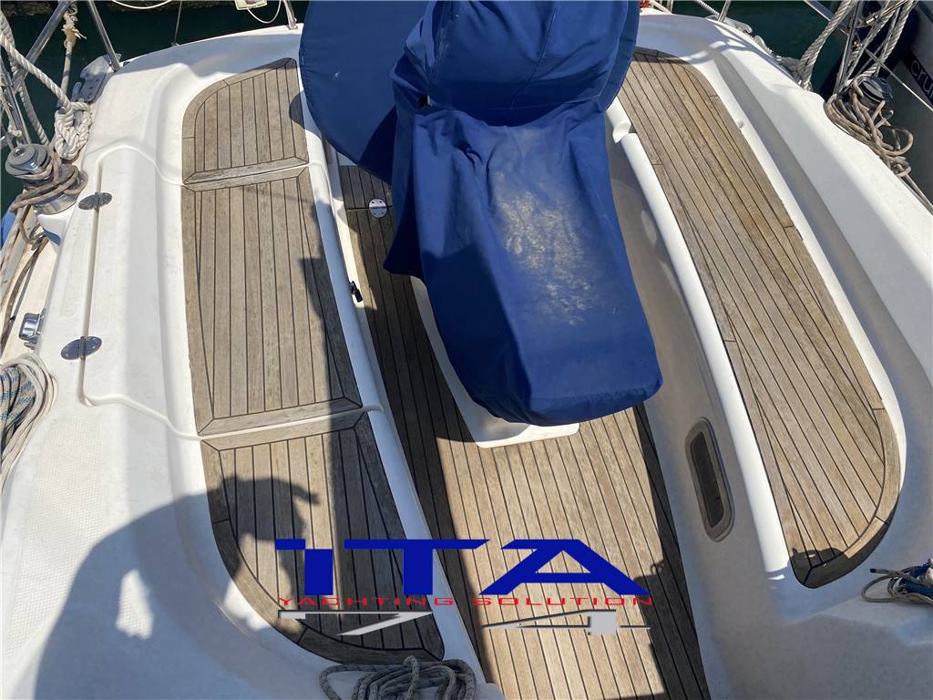 Bavaria 31 cruiser