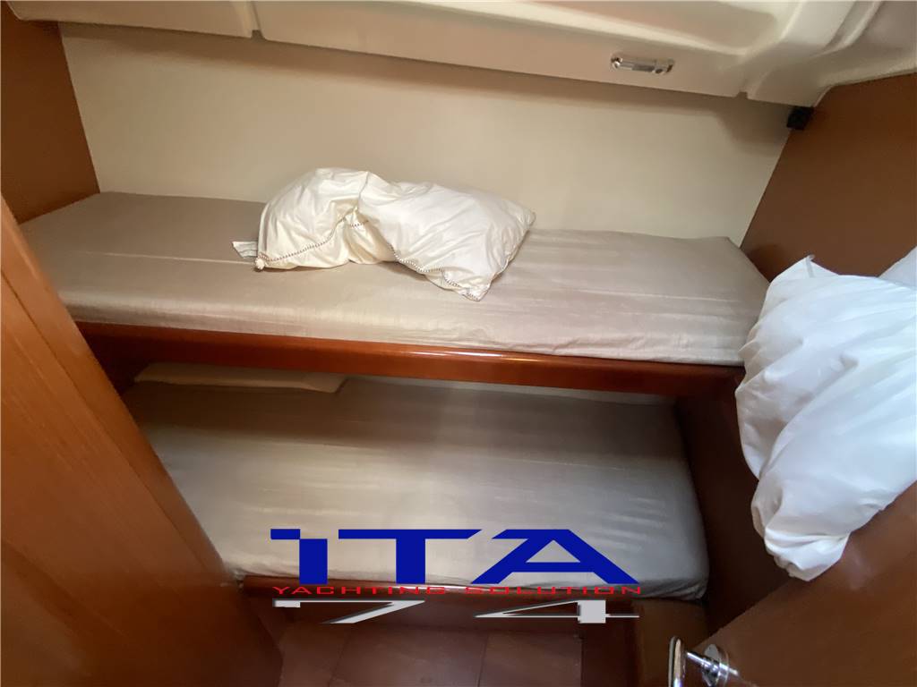 Beneteau Oceanis 43