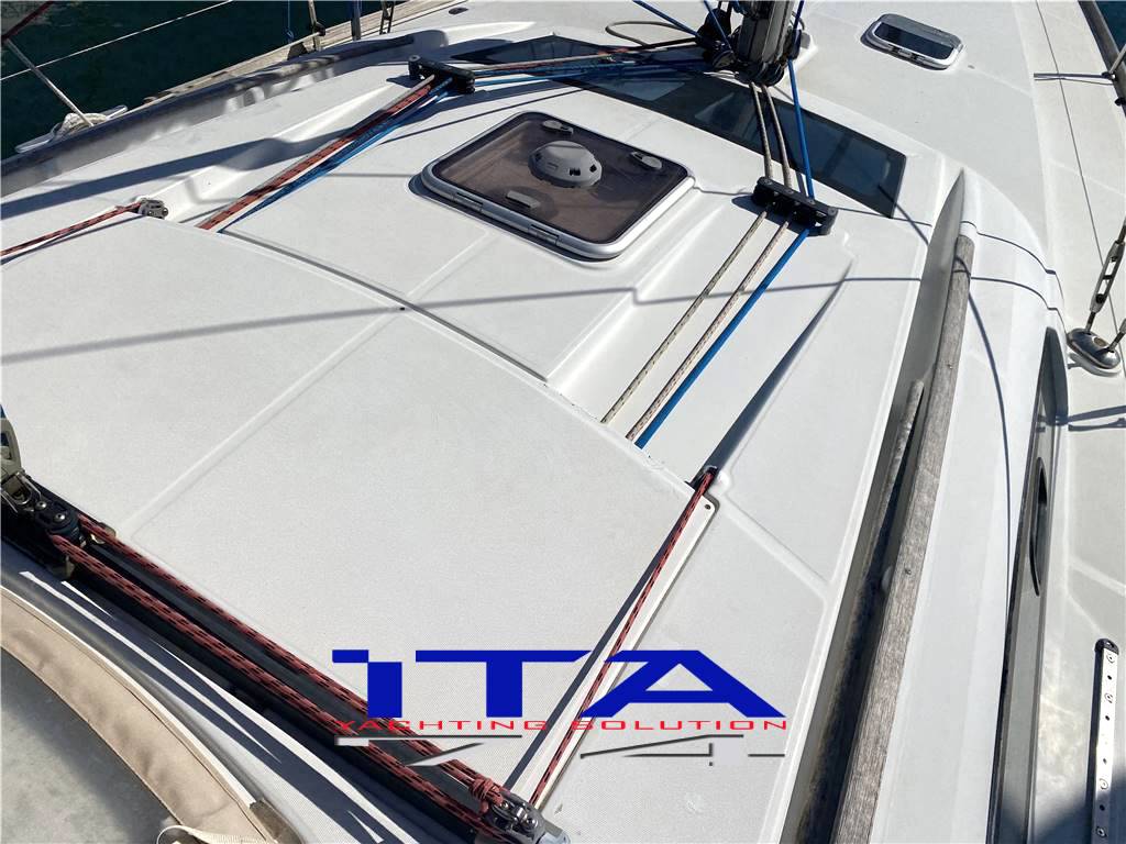 Beneteau Oceanis 43