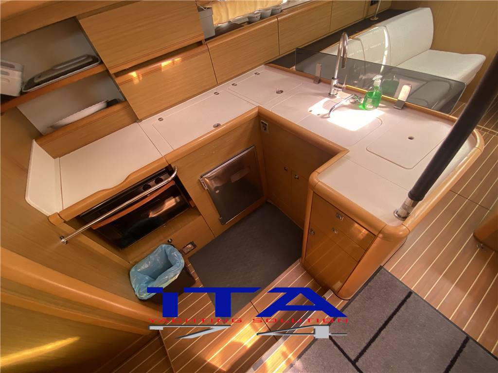 Jeanneau 53