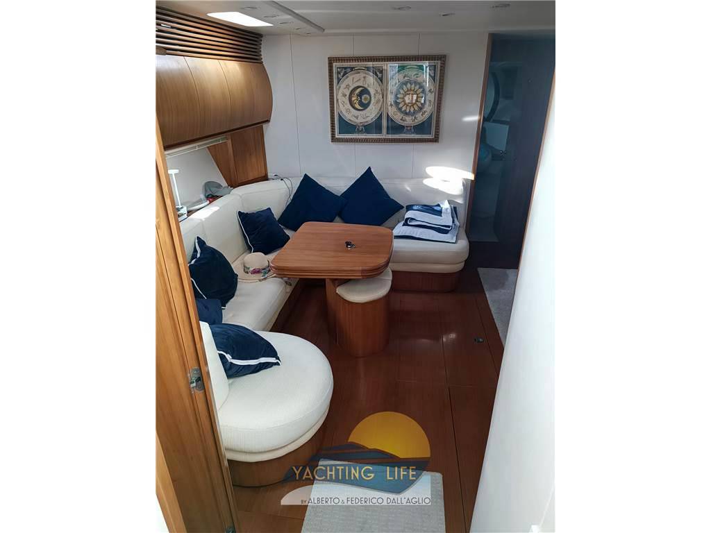 Pershing 54'
